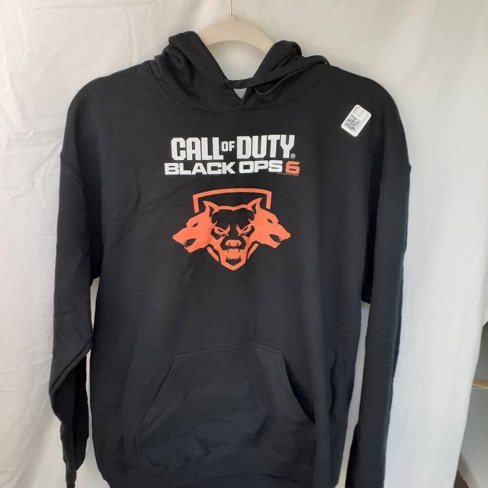 New Size Medium Call of Duty Black Ops 6 Cerberus Black Pullover Hoodie
